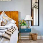 Finest Retreats - Market View